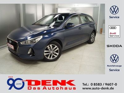 Gebraucht Hyundai i30 Trend 140 PS (102 kW) 2017 Stargazing blue Kombi