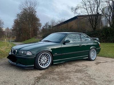 Second-hand BMW 328 M Sport 193 CP (141 kW) 1998 Verde Coupe