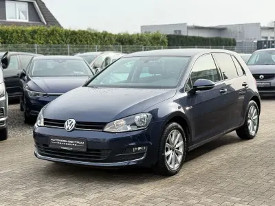 Gebraucht VW Golf VII LOUNGE 86 PS (63 kW) 2015 Blau Limousine