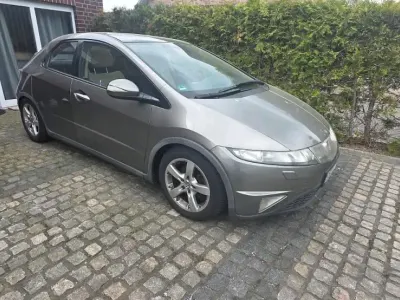 Gebraucht Honda Civic 140 PS (102 kW) 2006 Grau Limousine