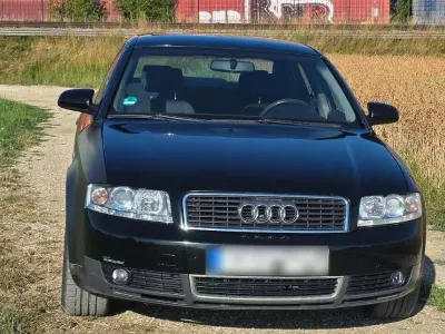 Gebraucht Audi A4 Ambiente 131 PS (96 kW) 2001 Schwarz Limousine
