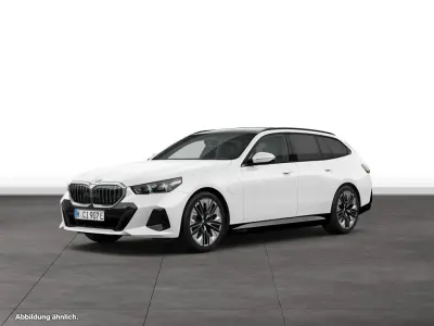Gebraucht BMW 550e Comfort Edition 489 PS (359 kW) 2026 Kombi