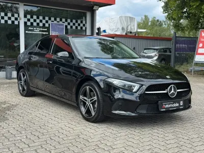 Gebraucht Mercedes A200 163 PS (119 kW) 2022 Schwarz Limousine