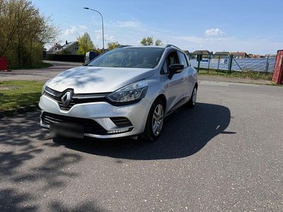 Usata Renault Clio IV LIMITED 90 CV (66 kW) 2018 Argento Utilitaria