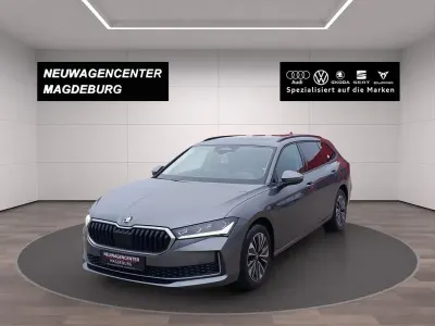 Gebraucht Skoda Superb Selection 193 PS (141 kW) 2025 Graphitegrau metallic Kombi