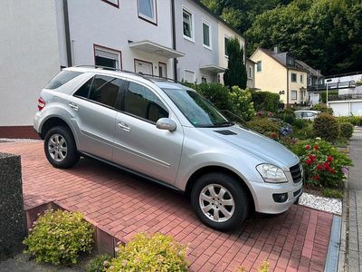 Mercedes ML280