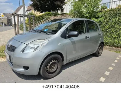 Gebraucht Toyota Yaris Cool 90 PS (66 kW) 2007 Silber Kleinwagen