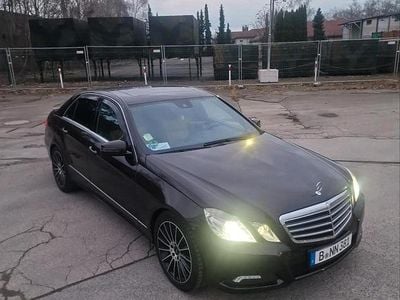 Usata Mercedes E350 Avantgarde 231 CV (169 kW) 2009 Andere farben Berlina