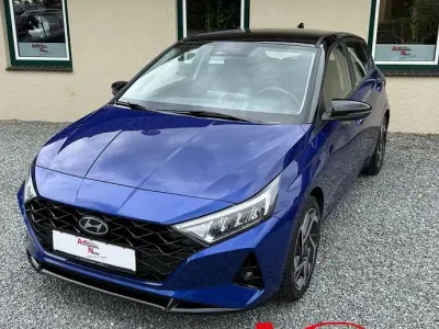 Gebraucht Hyundai i20 Intro Edition 101 PS (74 kW) 2020 Blau Kleinwagen