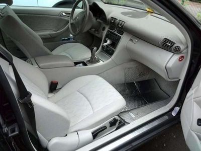 Mercedes C180