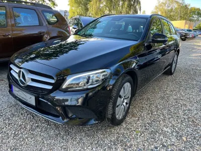 Second-hand Mercedes C220 194 CP (142 kW) 2019 Negru Break