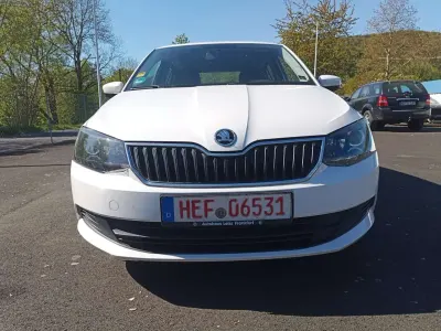 Gebraucht Skoda Fabia 90 PS (66 kW) 2016 Weiß Kleinwagen