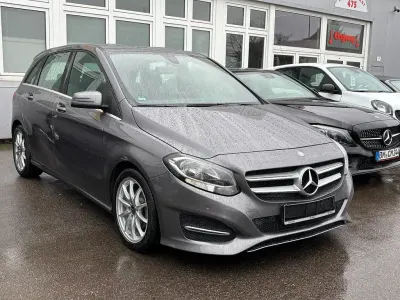 Gebraucht Mercedes B180 Urban 109 PS (80 kW) 2017 Grau Kleinwagen