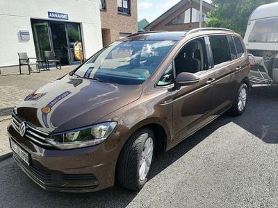 Braun Gebraucht 2016 VW Touran Comfortline Van / Kleinbus | 16.500 € (Fairer Preis)