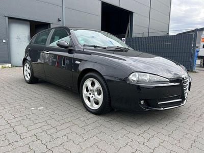 Usata Alfa Romeo 147 105 CV (77 kW) 2009 Nero Utilitaria