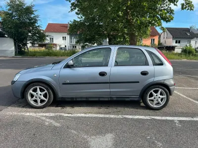 Gebraucht Opel Corsa 75 PS (55 kW) 2003 Silber Kleinwagen