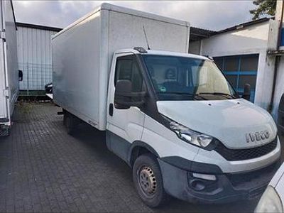 Gebraucht Iveco Daily 150 PS (110 kW) 2015 Weiß Van / Kleinbus