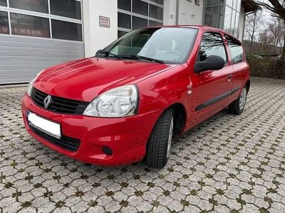 Gebraucht Renault Clio II Campus 58 PS (42 kW) 2009 Rot Limousine