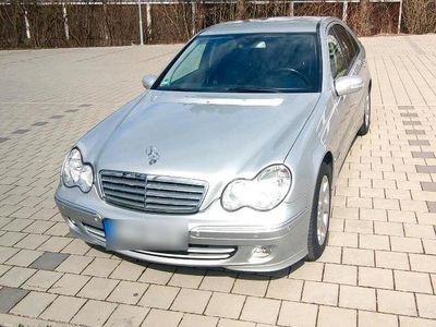Mercedes C200