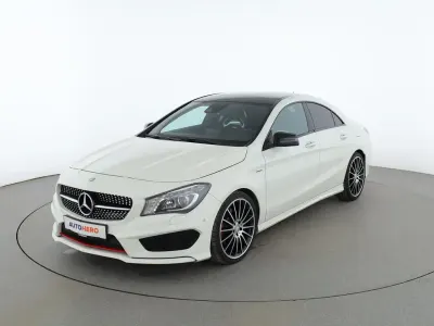 Gebraucht Mercedes CLA250 AMG line 211 PS (155 kW) 2015 Weiß Coupé