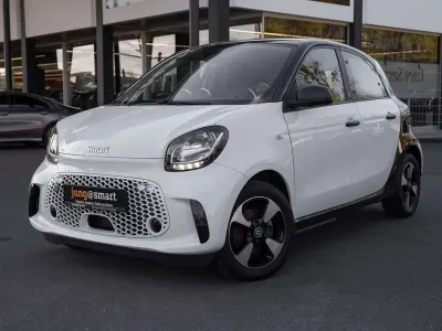 Usata Smart ForFour Electric Drive 60 kW (82 CV) 2020 Bianco Berlina