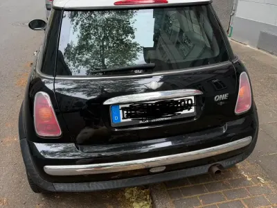Gebraucht Mini ONE 90 PS (66 kW) 2003 Schwarz Kleinwagen