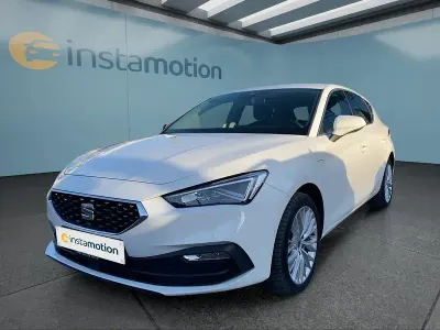 Używany Seat Leon 204 KM (150 kW) 2023 Biały Hatchback