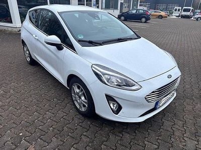 Usata Ford Fiesta Titanium 101 CV (74 kW) 2018 Bianco Utilitaria