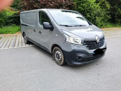 Gebraucht Renault Trafic 140 PS (102 kW) 2016 Grau Van / Kleinbus