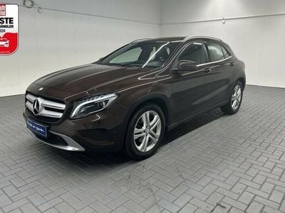 Gebraucht Mercedes GLA180 Urban 122 PS (89 kW) 2016 Braun (braun) SUV