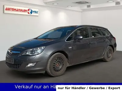 Usado Opel Astra Innovation 125 HP (91 kW) 2011 Cinzento Carrinha