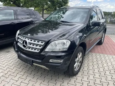 Gebraucht Mercedes ML350 231 PS (169 kW) 2011 Schwarz SUV