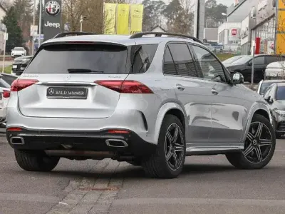 Gebraucht Mercedes GLE400 AMG 381 PS (280 kW) 2024 Silber metalliclack hightechs SUV
