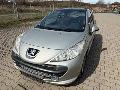 Gebraucht Peugeot 207 110 PS (80 kW) 2006 Silber Kleinwagen