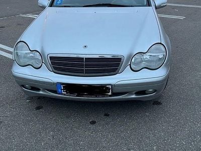 Usata Mercedes C180 Classic 143 CV (105 kW) 2002 Argento Berlina