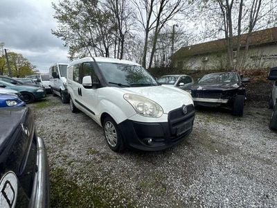 Second-hand Fiat Doblò 90 CP (66 kW) 2011 Alb Monovolum