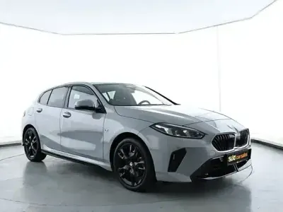 Gebraucht BMW 118 M Sport 150 PS (110 kW) 2025 Grau Kleinwagen