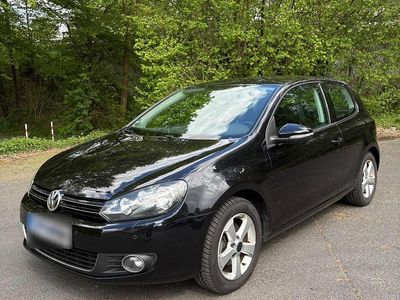 Second-hand VW Golf Highline 122 CP (89 kW) 2009 Negru Coupe