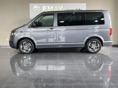 Gebraucht VW Multivan Family 150 PS (110 kW) 2020 Grau Van / Kleinbus