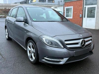 Mercedes B180