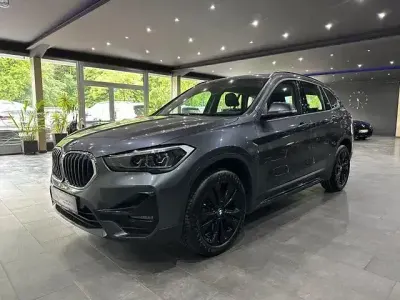 Gebraucht BMW X1 Sport Line 190 PS (139 kW) 2021 Grau SUV