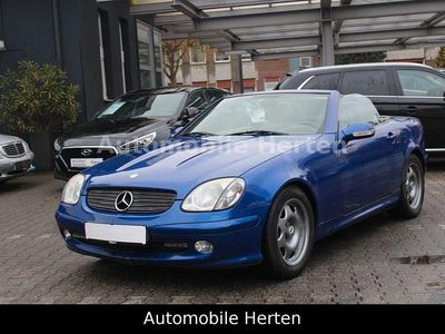 Gebraucht Mercedes SLK200 163 PS (119 kW) 2000 Blau Cabrio