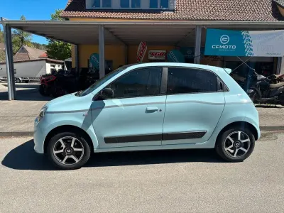 Usata Renault Twingo LIMITED 69 CV (50 kW) 2019 Blu Utilitaria