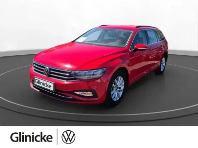 Gebraucht VW Passat Business 122 PS (89 kW) 2023 Rot Kombi