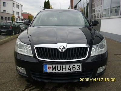 Schwarz Gebraucht 2009 Skoda Octavia Elegance Kombi | 2.999 € (Teuer)