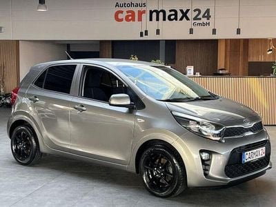 (im) titaniumsilber met. Gebraucht 2021 Kia Picanto DREAM-TEAM Edition Kleinwagen | 11.440 € (Fairer Preis)