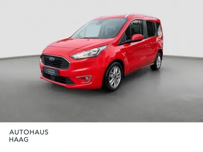 Usata Ford Tourneo Titanium 120 CV (88 kW) 2021 Rosso Monovolume