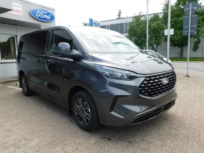 Neu Ford Tourneo Titanium 170 PS (125 kW) 2026 Grau Van / Kleinbus