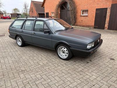 Usata VW Passat GT 116 CV (85 kW) 1988 Grigio Berlina