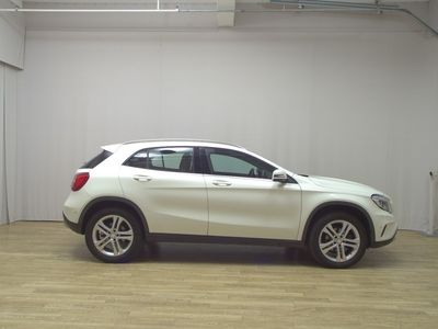 Mercedes GLA200